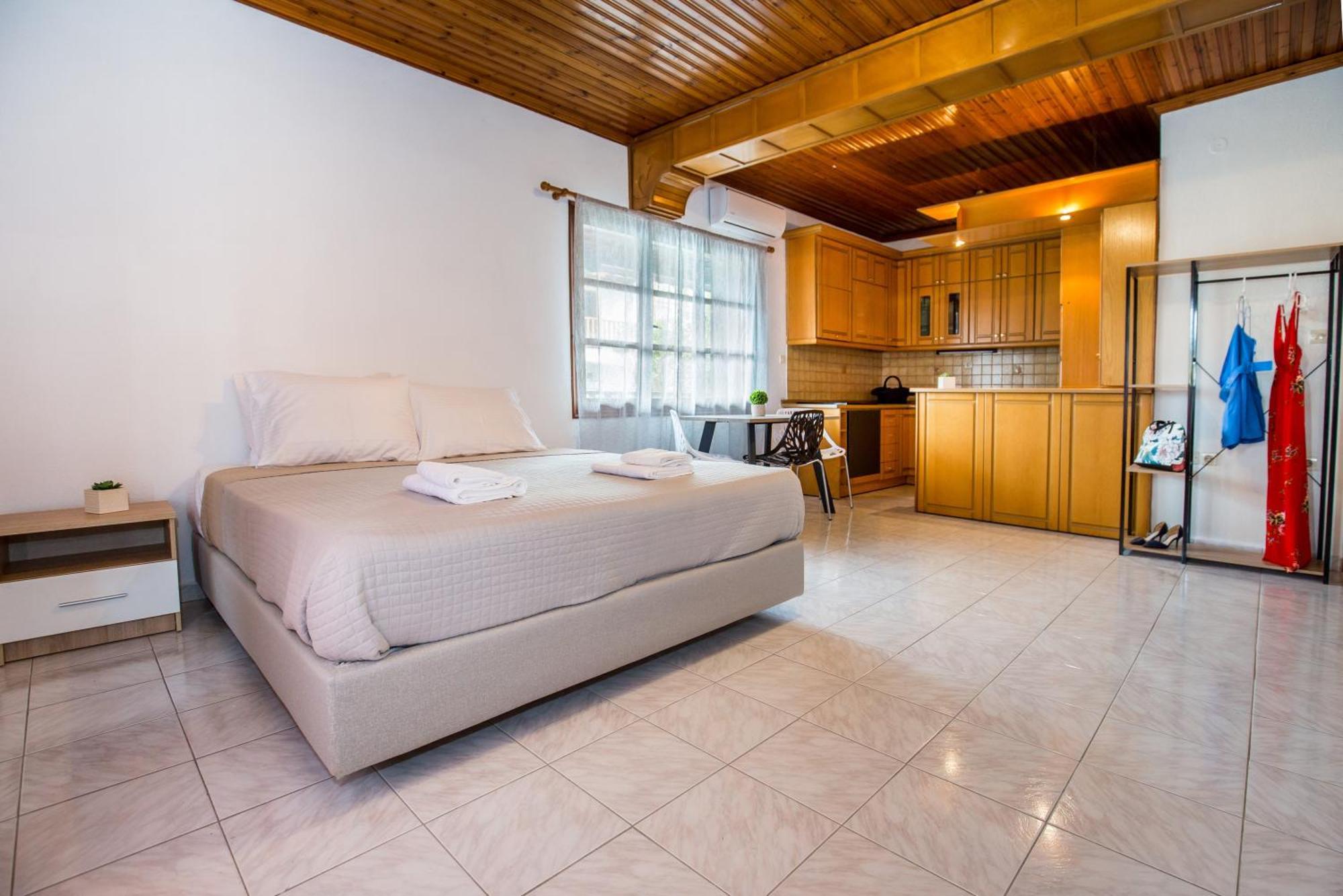 MaK Hotels Potos Buitenkant foto