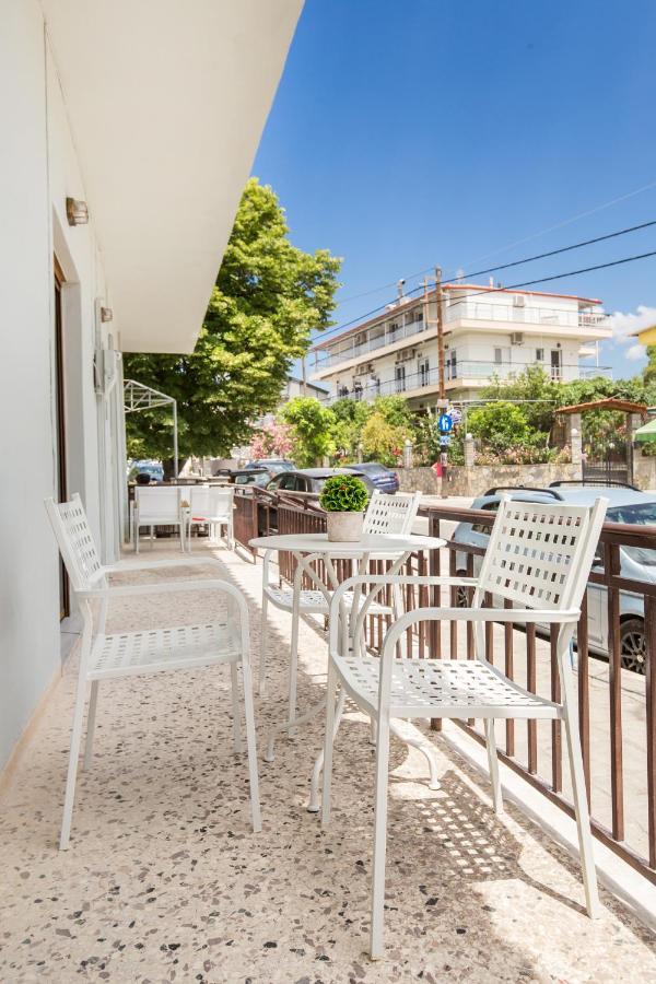 MaK Hotels Potos Buitenkant foto