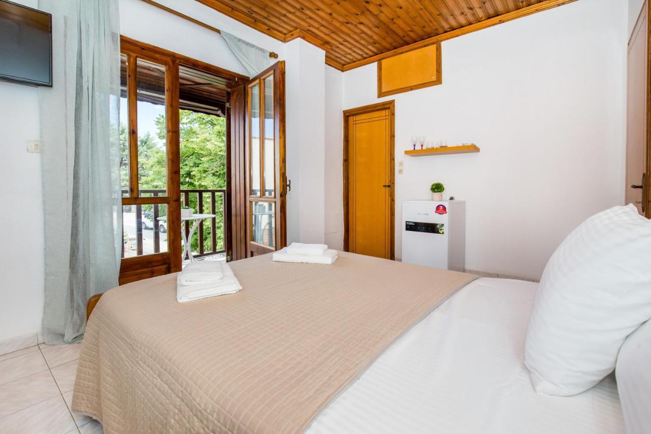 MaK Hotels Potos Buitenkant foto