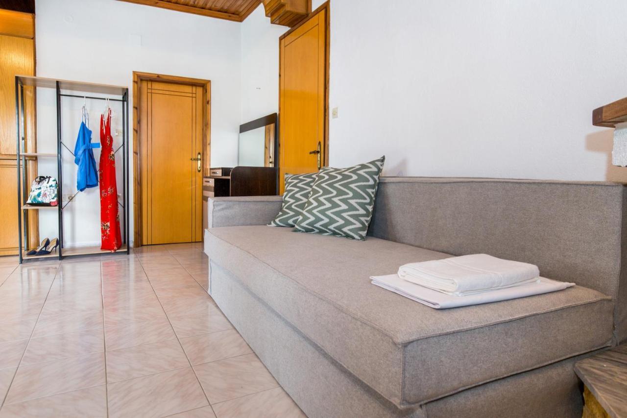 MaK Hotels Potos Buitenkant foto