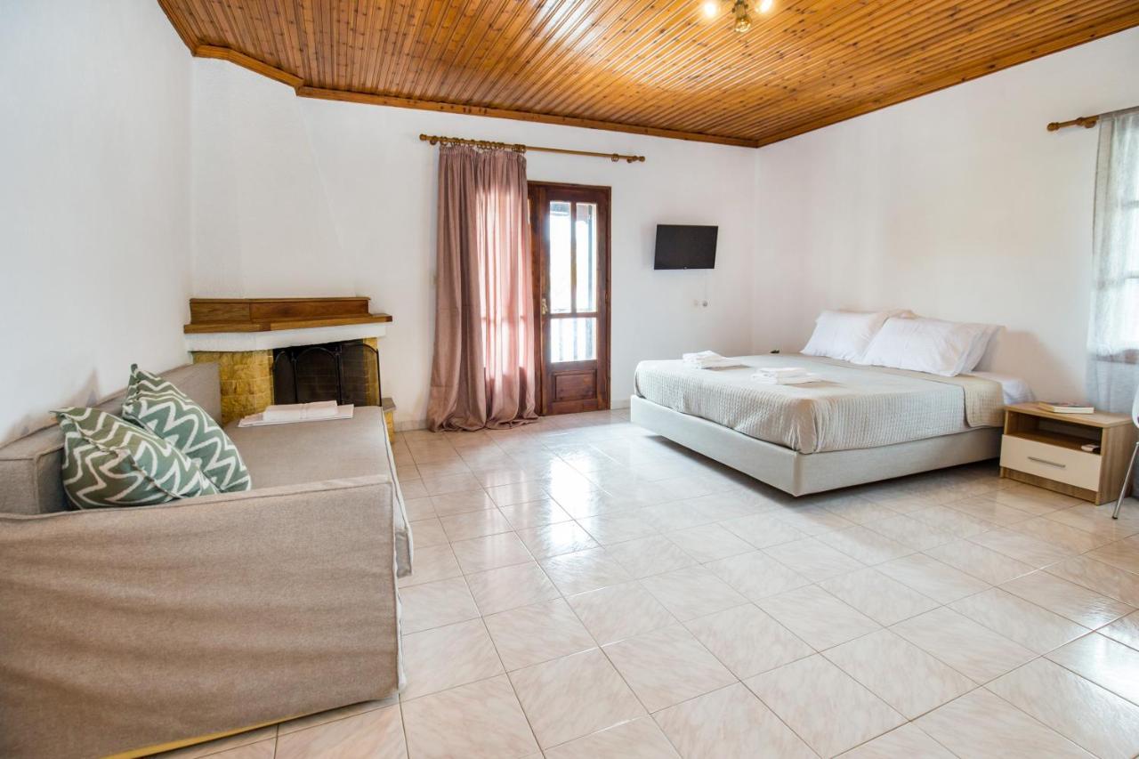MaK Hotels Potos Buitenkant foto